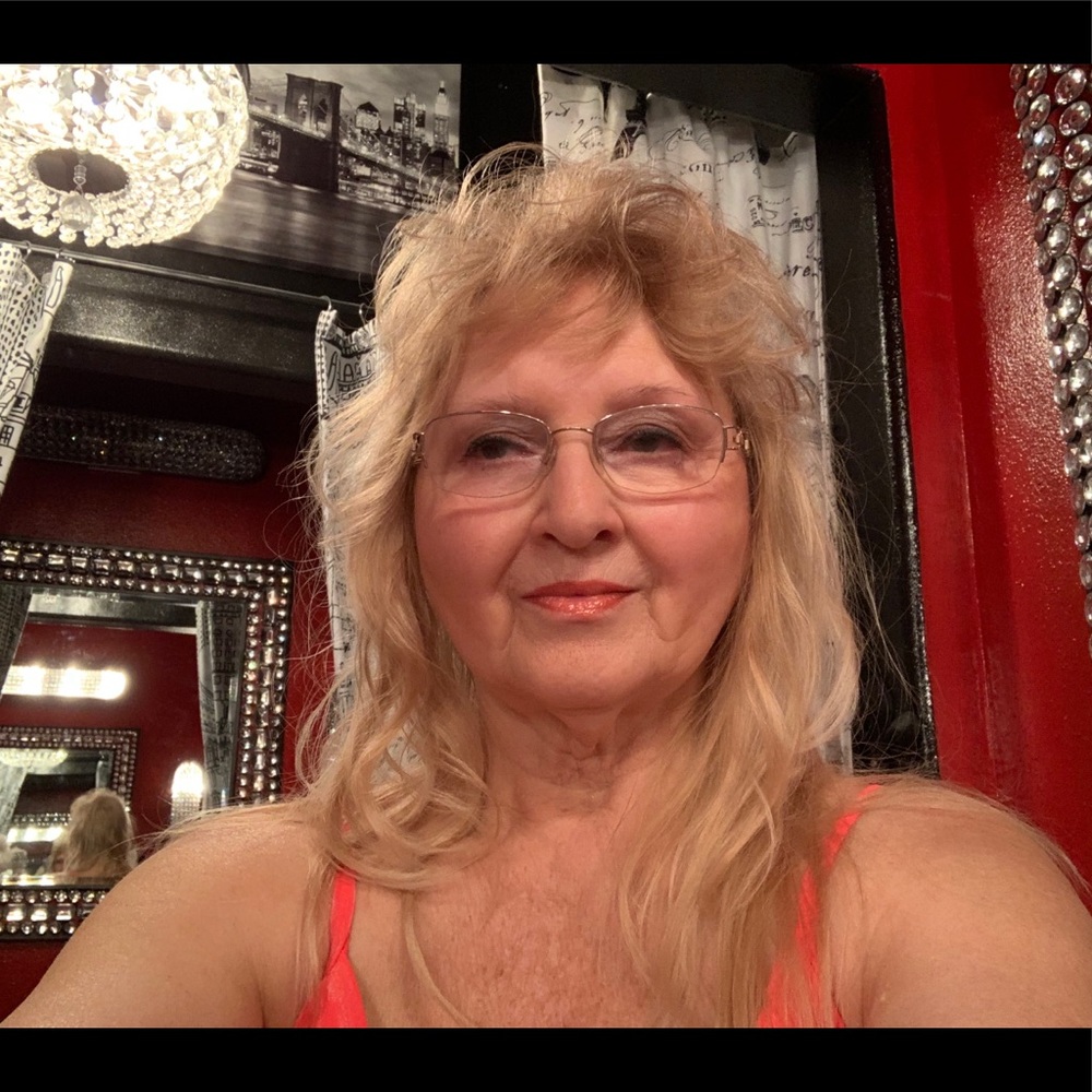 Meet your Posher, Dianna